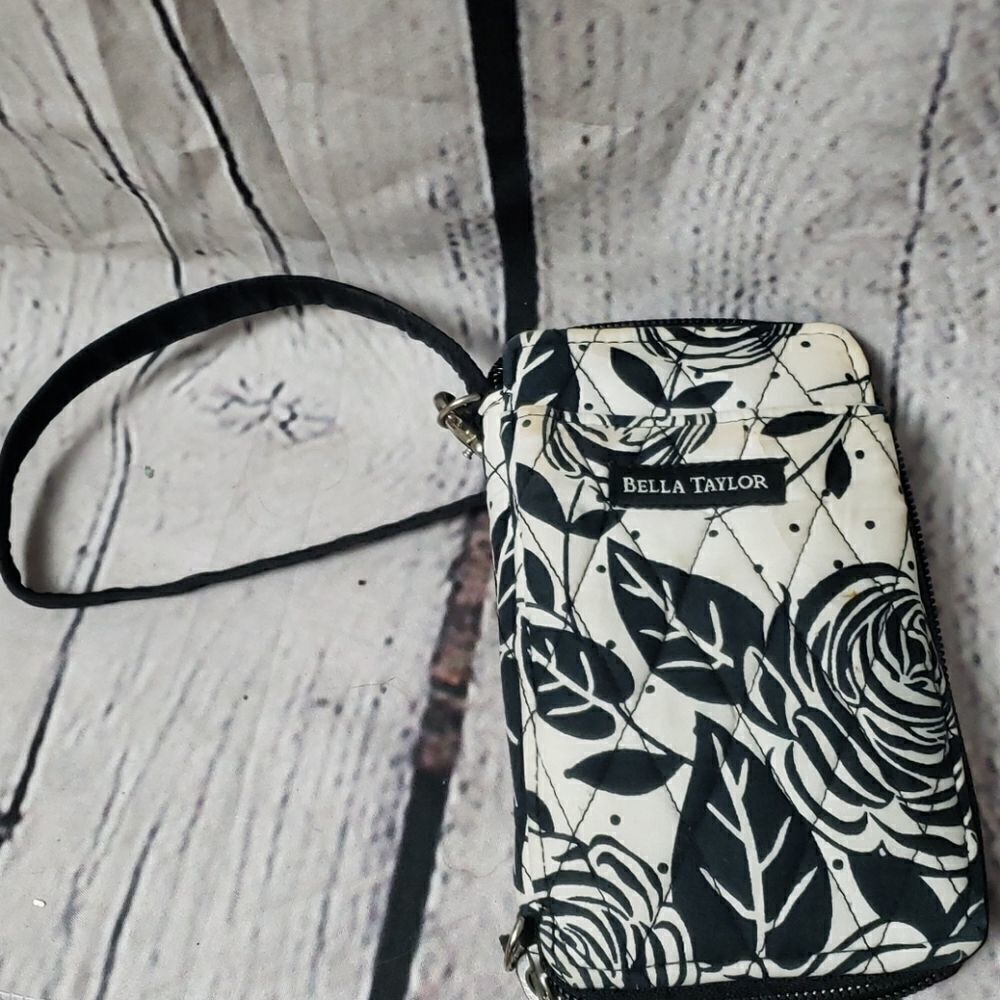 Bella Taylor Wallet/Phone Holder